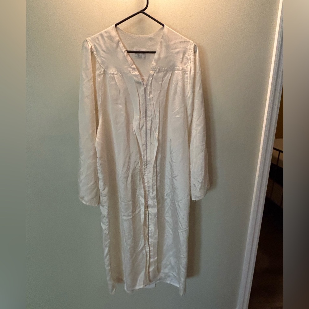 Garaduation  white Gown.